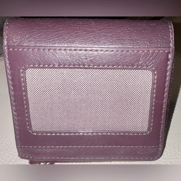 ⭐️COLE HAAN⭐️Brown Leather Accessory with Gold Accent - Picture 4 of 9